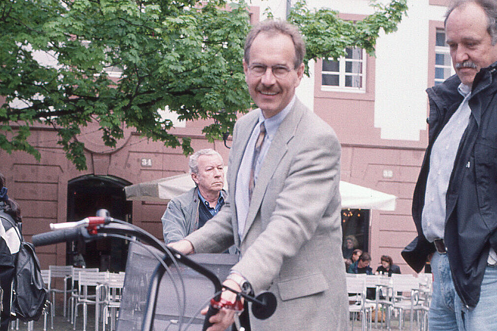 1999_v.Berlepsch.jpg Der Mainzer Verkehrsdezernent von Berlepsch und der Fahrradbeauftragte der Stadt, Harry Tebbe, bei unserem Infostand auf dem Leichhof, Ende der 90er Jahre