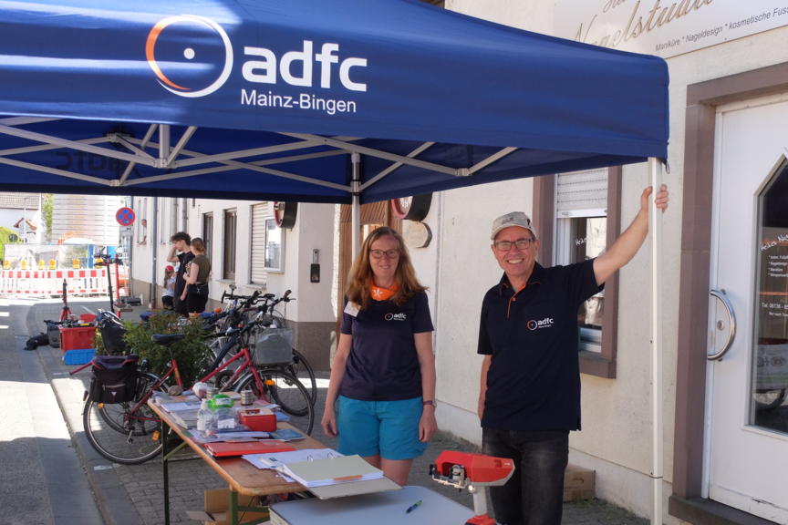 Infostand des ADFC Mainz Infostand des ADFC Mainz